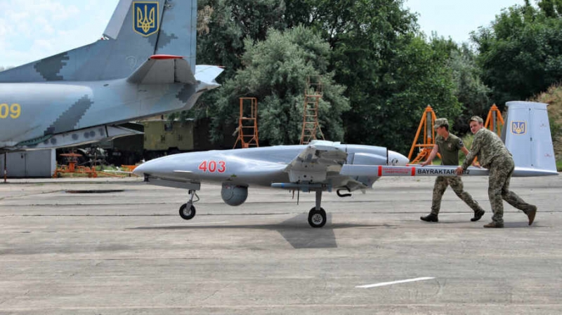 Украина решила засекретить данные о применении Bayraktar и Javelin на Донбассе