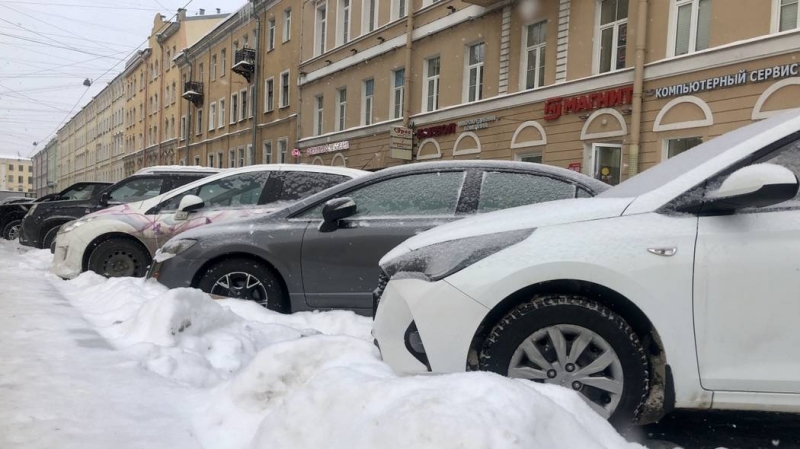 В городском такси Петербурга рассказали о последствиях снежного коллапса для работы и пассажиров