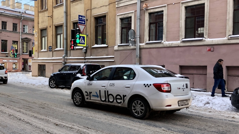 Автоэксперт Сажин предложил создать единый стандарт в такси для безопасности пассажиров