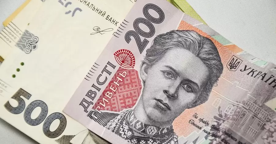 Украинцы стали чаще брать быстрые кредиты — средняя сумма займа увеличилась до 4500 гривен
