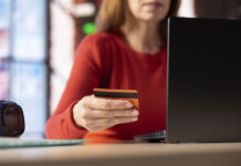 Займы до зарплаты на карту: пошаговое руководство по оформлению и погашению