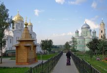 Паломничество в Дивеево из Москвы автобусом: духовное путешествие с комфортом и удобством